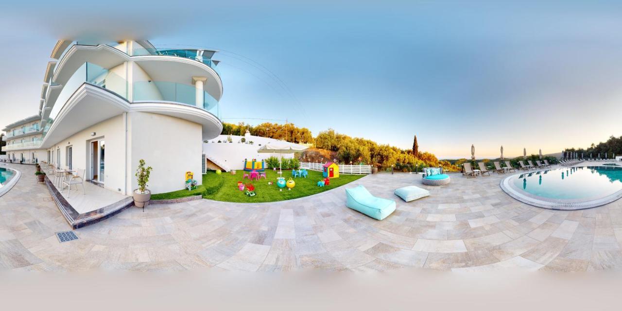 Golden Lion 3* Parga